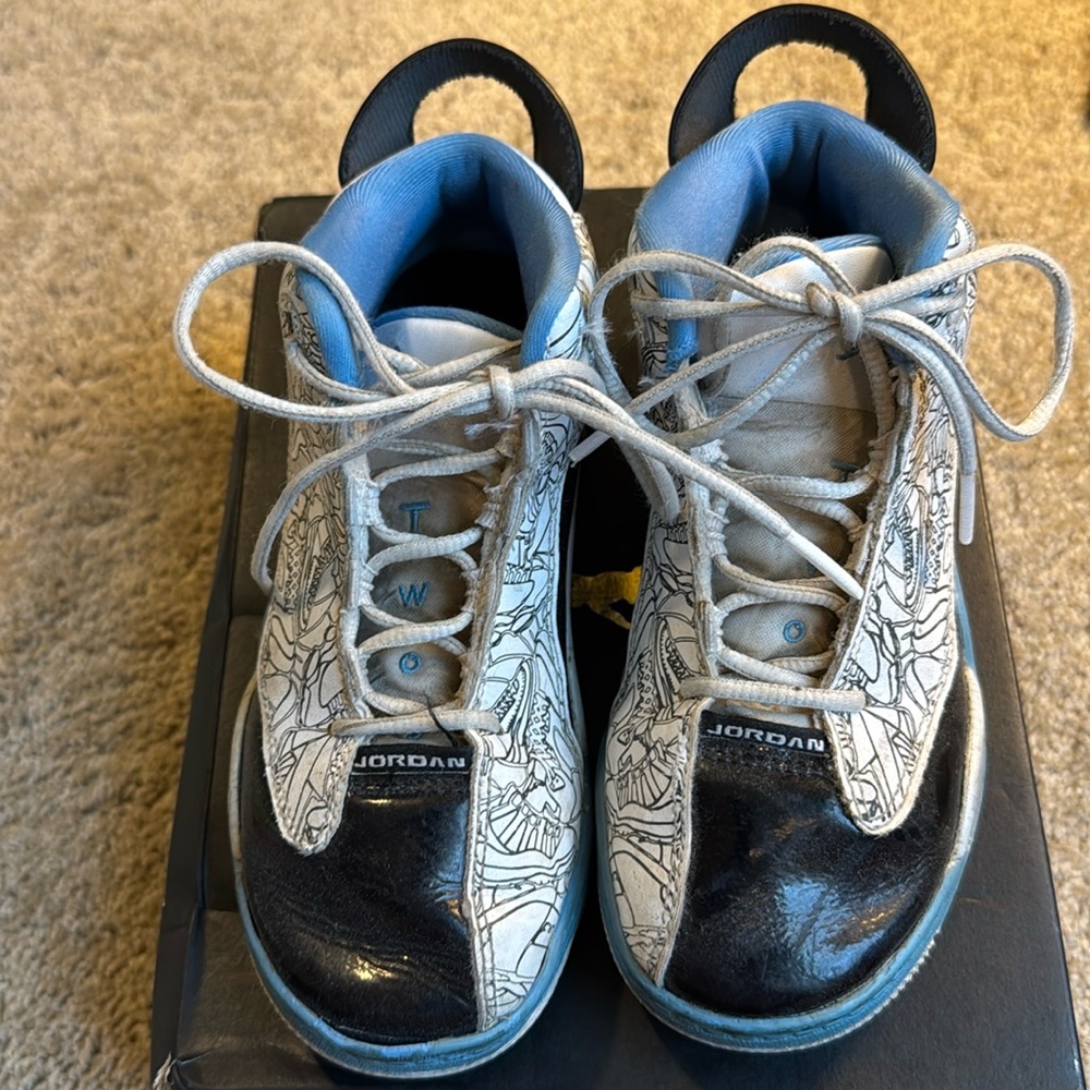 Boys' Jordan Dub Zero sneakers, size 1.5.